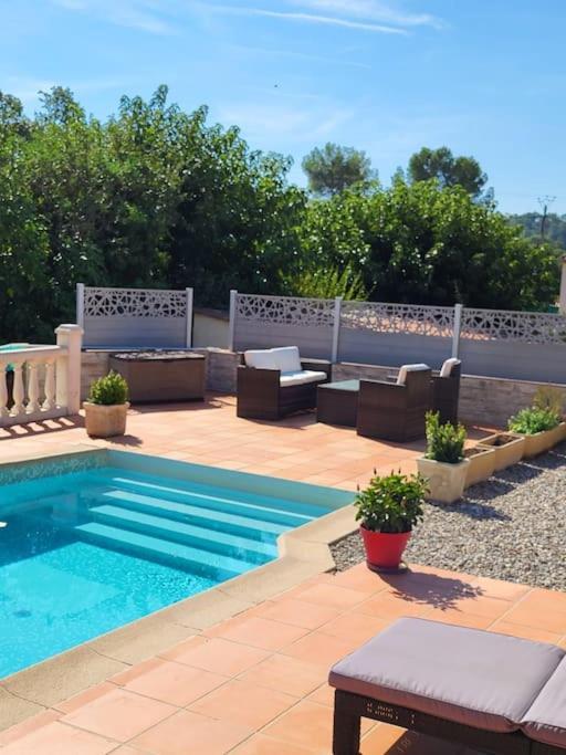 Cosy Rez-De-Jardin De Villa Бриньйоль Екстер'єр фото